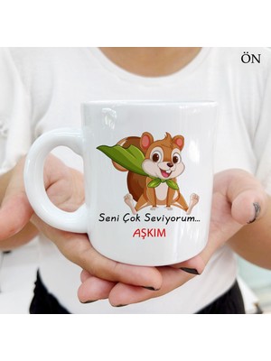 Hediyeci Abla Sincap Seni Çok Seviyorum Aşkım Renkli Tasarımlar ve Dekoratif Kişiye Özel Kupa Bardaklar