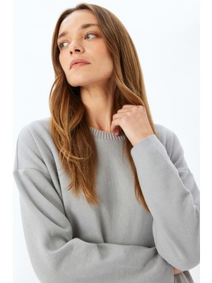 Koton Uzun Kollu Bisiklet Yaka Pamuklu Basic Sweatshirt