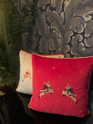 Kırmızı Geyik Nakış Işlemeli, Simli Biyeli Yılbaşı Chrismas Kırlent