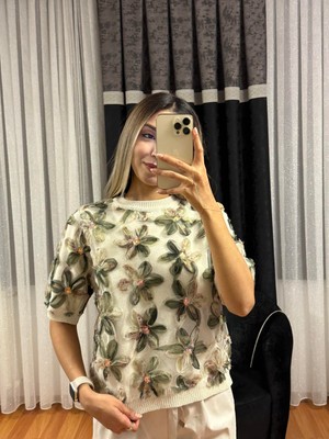 Pamuk Çiçekli Kısa Kollu Krem Kazak