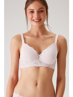 Pierre Cardin Kadın Sütyen Boş Kap Tasarımıyla Rahatlık ve Destek Sunar 6209