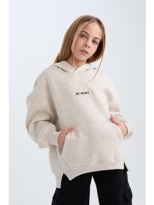 DeFacto Kız Çocuk Oversize Geniş Kalıp Kapüşonlu Baskılı İçi Yumuşak Tüylü Kalın Sweatshirt D6185A824WN