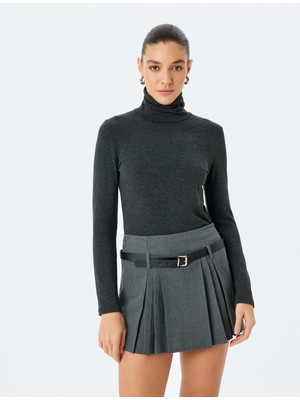 Koton x Melis Ağazat - Slim Fit Uzun Kollu Balıkçı Yaka T-Shirt