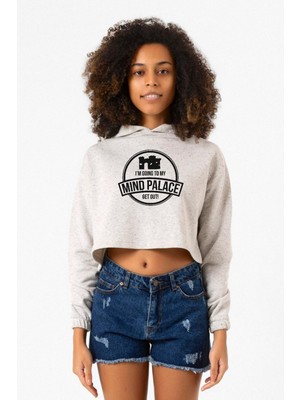 Tshirthane Sherlock Mind Palace Beyaz Kırçıllı Kadın Crop Kapşonlu