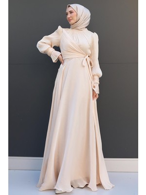 Fiyonk Detay Ipek Abiye Krem