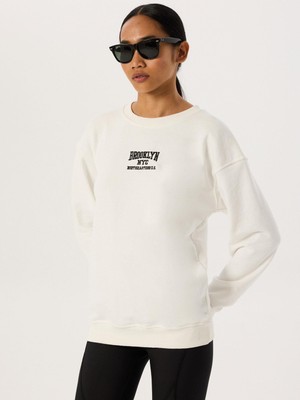 Nakış Detaylı Oversize Sweatshirt - Beyaz