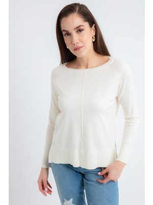 Kadın Ekru Kayık Yaka Yanları Yırtmaçlı Triko Kazak