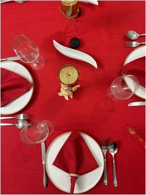 Zeren Home Polyester Keten Simli Oval Masa Örtüsü