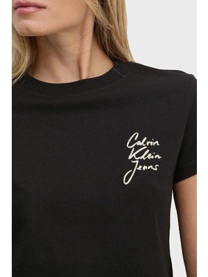 Calvin Klein Logo Baskılı Pamuklu Loose Fit Bisiklet Yaka Crop T Shirt J20J224984BEH Bayan T Shirt J20J224984 Beh