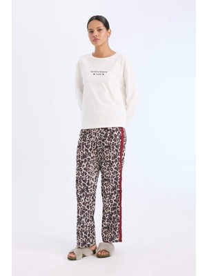 DeFacto Fall in Love Pijama Takımı Regular Fit Uzun Kollu Baskılı Üst Leopar Desenli Uzun Alt E2352AX24WN