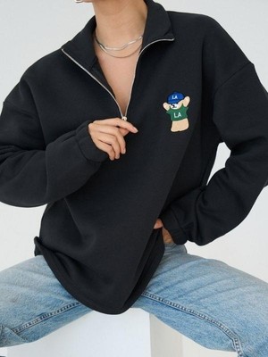 Kadın Yakası Fermuarlı Ayıcıklı Sweatshirt