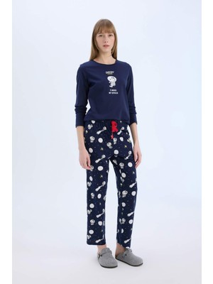 DeFacto Fall in Love Snoopy Pijama Takımı Regular Fit Uzun Kollu Üst Beli Lastikli Uzun Alt E0228AX24WN