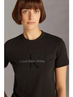 Glossy Monologo Regular Tee
