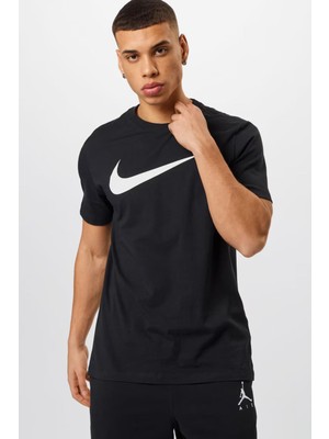 Nike Sportswear Clup Swoosh Siyah Erkek Spor Tişört Nefes Alabilir Kumaş ile Spor ve Günlük Kombin