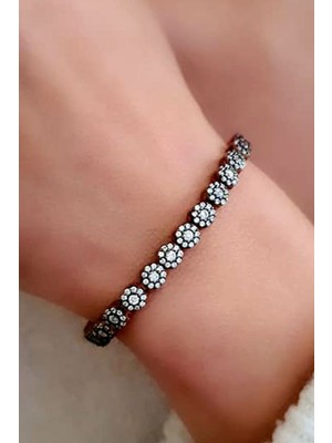 Asansörlü Ayarlanabilir Elmas Işciliginde Zirkon Taşlı Gümüş Bileklik