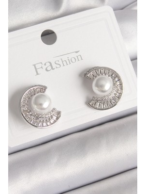 Callerrons Accessories Gümüş Renk Zirkon Taşlı Salyangoz Model Inci Detay Kadın Küpe - EBJ241214W29910