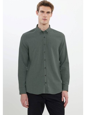 Pamuklu Flanel Slim Fit Dar Kesim Düğmeli Yaka Koyu Yeşil Gömlek