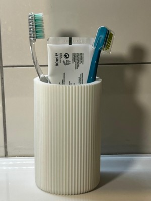 Seninürünün Modern Tarzda Plastik Diş Fırçalık Banyo Organizeri Şık ve Fonksiyonel Tasarım