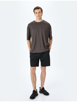 Koton Arkası Baskılı Bisiklet Yaka Yarım Kollu Oversize Spor T-Shirt