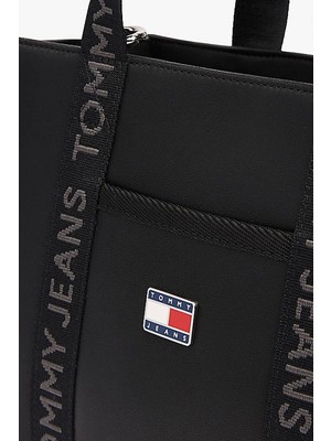 Tommy Hilfiger Logolu Kadın Siyah Omuz Çantası
