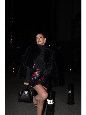 Kadın Siyah Astarlı Yakasız Kısa Kürk Kaban 28363