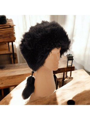 AbbasShop Toskanalı Bayan Deri Ushanka Ayarlanabilir Yumuşak Dokunuşlu Kışlık Şapka Börk Bere Siyah Renkli