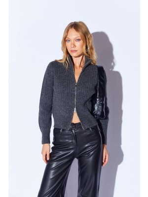 Yumuşak Soft  Dokulu Fermuarlı Kadın Triko Hırka Antrasit | MKW539427-01