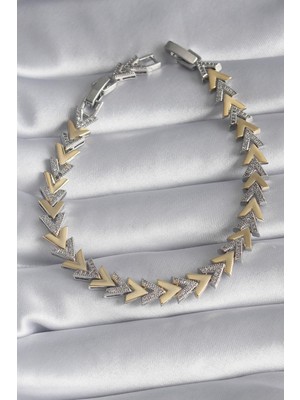 Ebijuteri Pirinç Gold Gümüş Renk Zirkon Taş Detay V Model Vıp Seri Kadın Bileklik