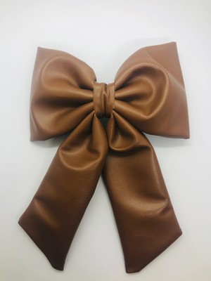 İnderin Çok Şık Deri Fiyonklu Büyük Boy Saç Tokası Her Kıyafetle Uyumlu Özel Günler Için Toka