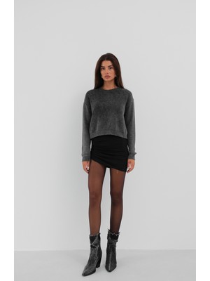 Yıkamalı Crop Koyu Gri Triko Kazak