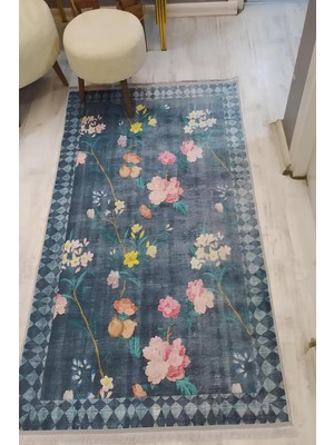 Doruklar Home Collection Kaymaz Taban Yıkanabilir Lacivert Zemin Çiçekli Vintage Desen Halı