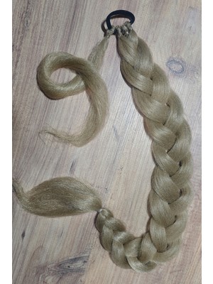 Özgür Güçlüoğlu Tasarımları At Kuyruğu Afrika Örgüsü Toka (Ponytail)