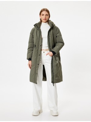 Koton Uzun Şişme Mont Kapüşonlu Fermuarlı Cepli Rahat Kalıp