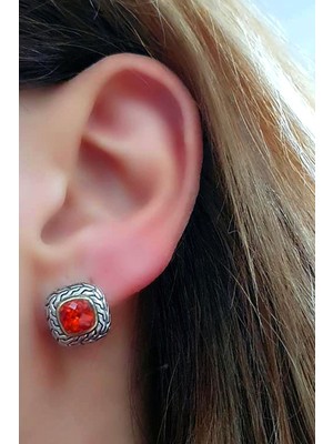 Ose Shop Kırmızı zirkon taşlı gümüş tasarım küpe