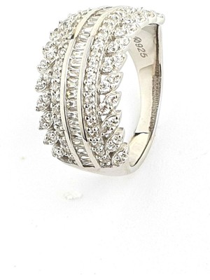 Italyan Tasarımı 925AYAR Gümüş Baget Zirkon Taş Detaylı 925 Ayar Gümüş Yüzük