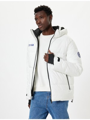 Koton Şişme Mont Kapşonlu Slogan Baskılı Slim Fit Cep Detaylı