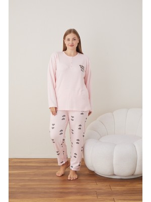 Eyfuze kadın Büyük Beden Desenli Yakası Düğmeli Uzun Kollu Kışlık Pijama Takımı