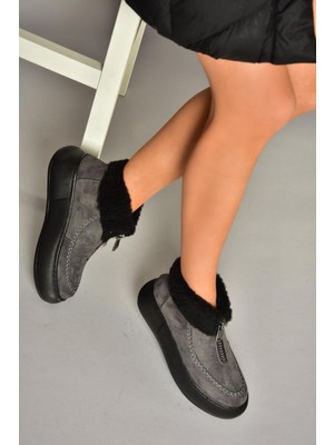 T811231102 Gri Süet Kadın Bot