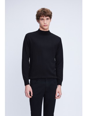 Siyah Regular Fit Düz Yarım Balıkçı Yaka Yünlü Triko Kazak