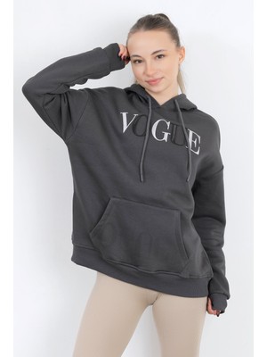 Kadın Vogue Nakışlı Kapüşonlu Kanguru Cepli Oversize Sweatshirt Füme - 2524