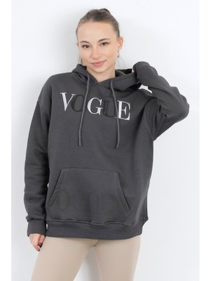 Kadın Vogue Nakışlı Kapüşonlu Kanguru Cepli Oversize Sweatshirt Füme - 2524