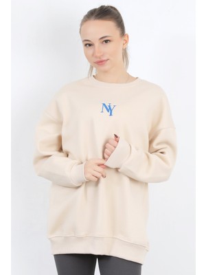 Kadın NY Nakışlı Bisiklet Yaka 3 İplik Şardonlu Oversize Sweatshirt Bej – 9005