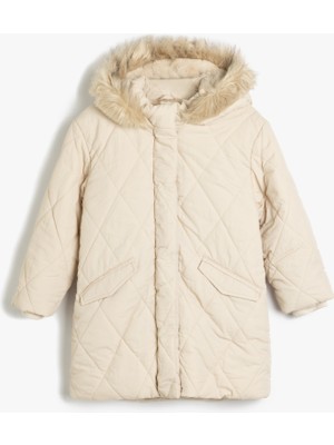 Koton Şişme Kaban Suni Kürk Detaylı Kapşonlu Cepli Rüzgar Kapaklı