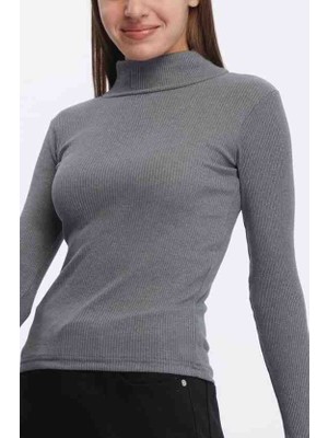 BAV Butik Ayvitrin  Yarım Balıkçı Yaka Body