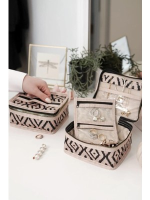 Mini Mücevher Takı Kutusu - Kolye, Yüzük, Küpe ve Kolye Düzenleyici Seyahat Takı Mücevher Çantası