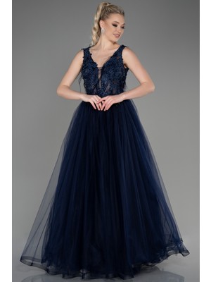 Abiyefon Kolsuz Üstü Işlemeli Uzun Özel Tasarım Nişan Elbisesi ABU3718