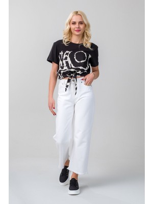 Bold & Young Kadın Bağlamalı Baskılı Viskon Kombinli Likralı Örme Kumaş Sıfır Yaka Tshirt Siyah
