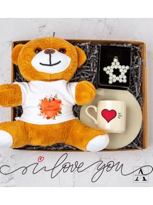 Özel Tasarım Kahve Fincanı - Seni Seviyorum Tişörtlü Peluş Ayıcık - Yıldız Anahtarlık Hediye Seti