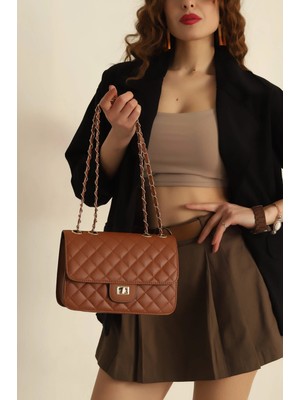 Clodi Taba Kapitone Kilit Kapaklı Omuz Çantası