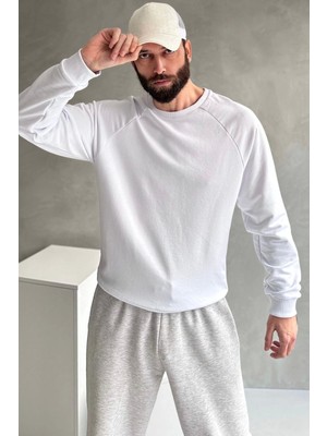 Erkek Beyaz Reglan Kol 3 Iplik Sweatshirt